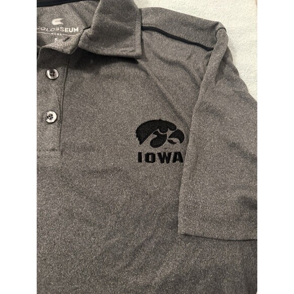 University Of Iowa Colosseum Athletics Men’s Small Polo Shirt College Sports Nwt - Picture 2 of 9